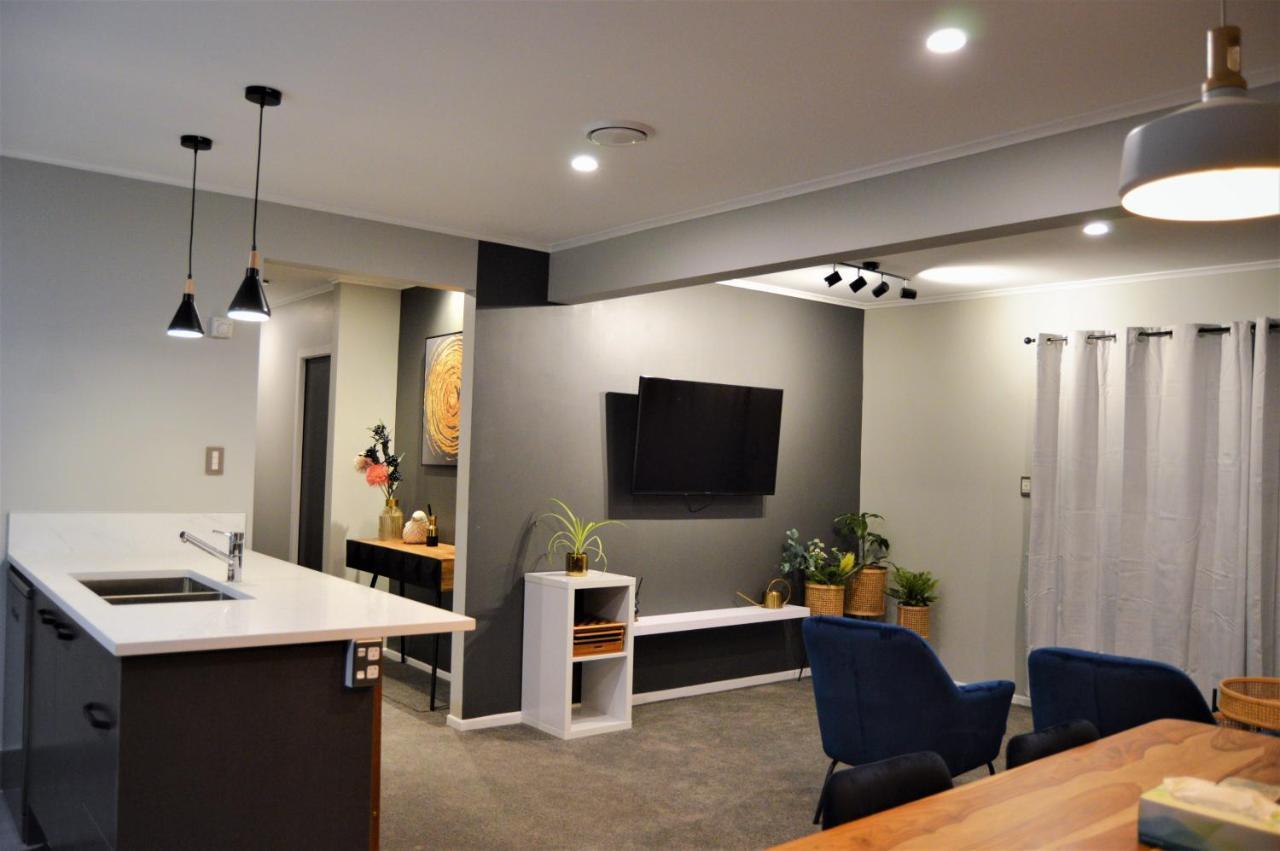 A Designer'S House Villa โรโตรัว ภายนอก รูปภาพ